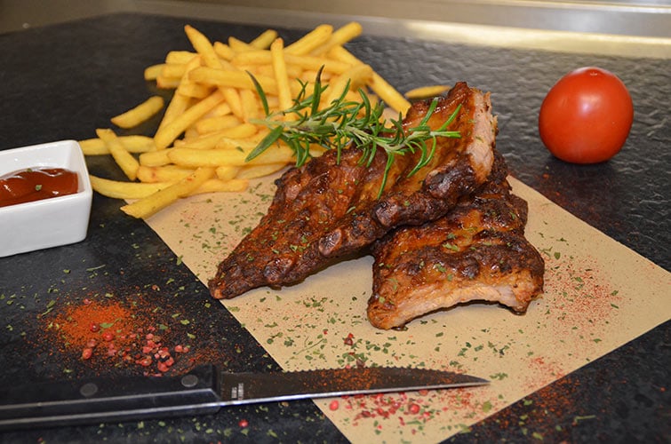 Steaks in bester Qualität mit den Produkten aus unserer eigenen Metzgerei